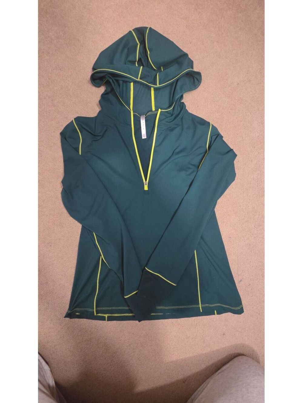 Fabletics Green with Lime Light Weight Pullover